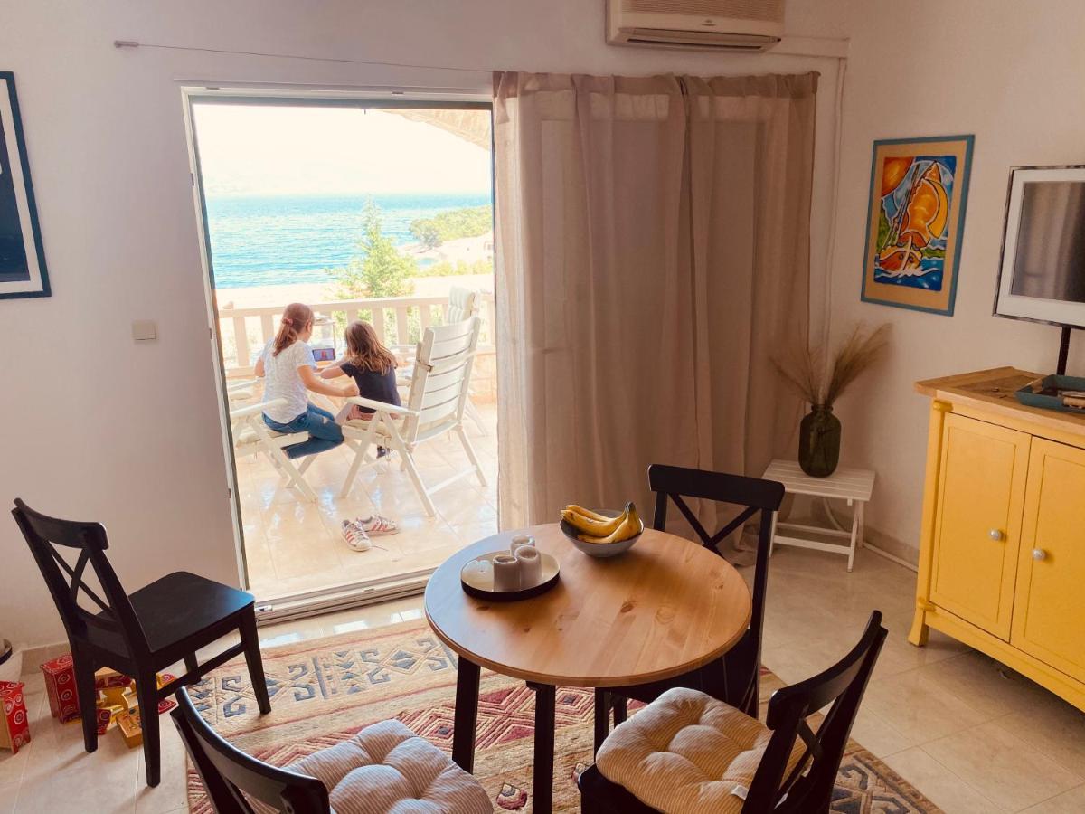 Beach Apartmant Postira Buitenkant foto